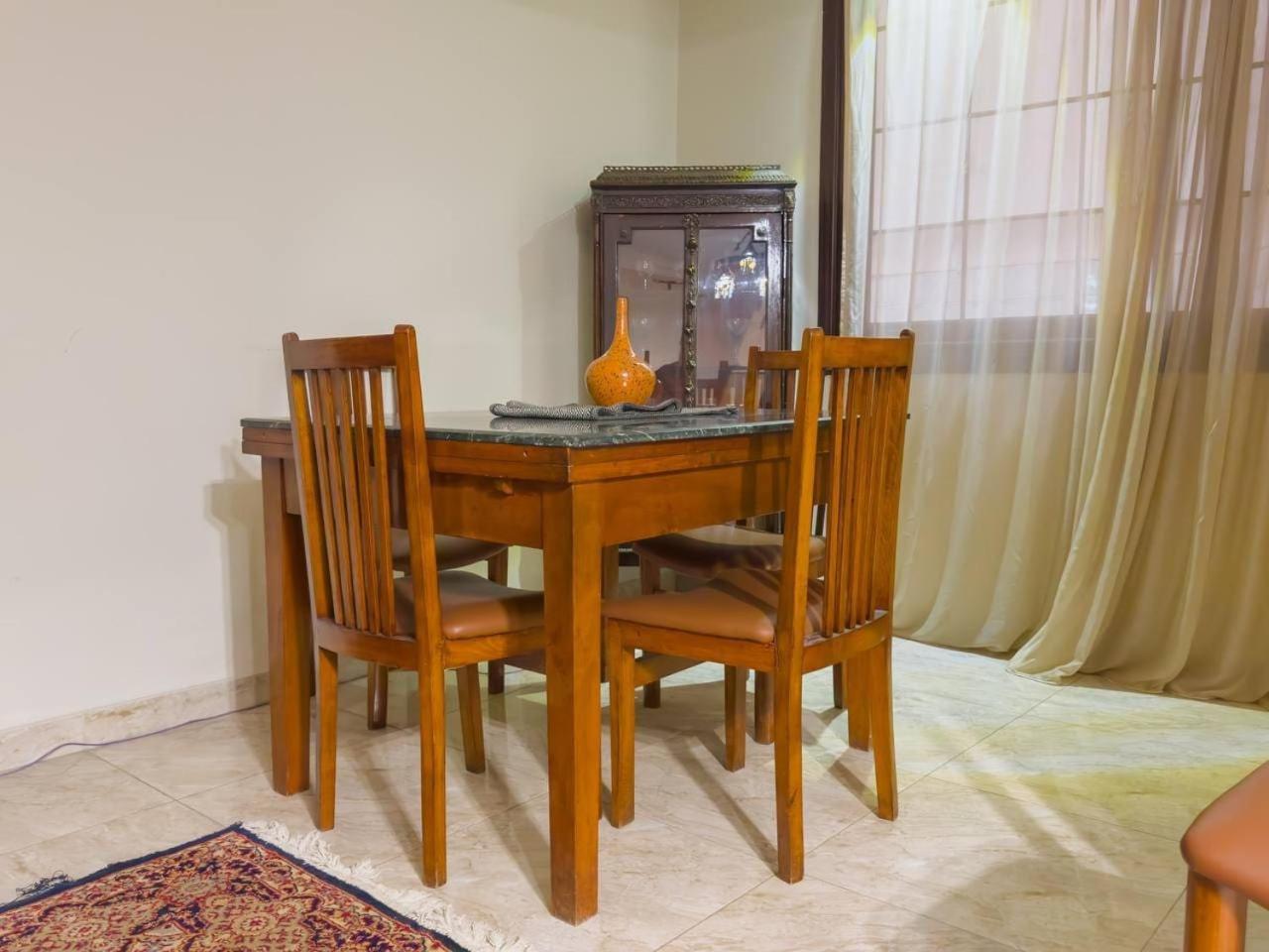 Dokki Peaceful Khan Apartment Cairo